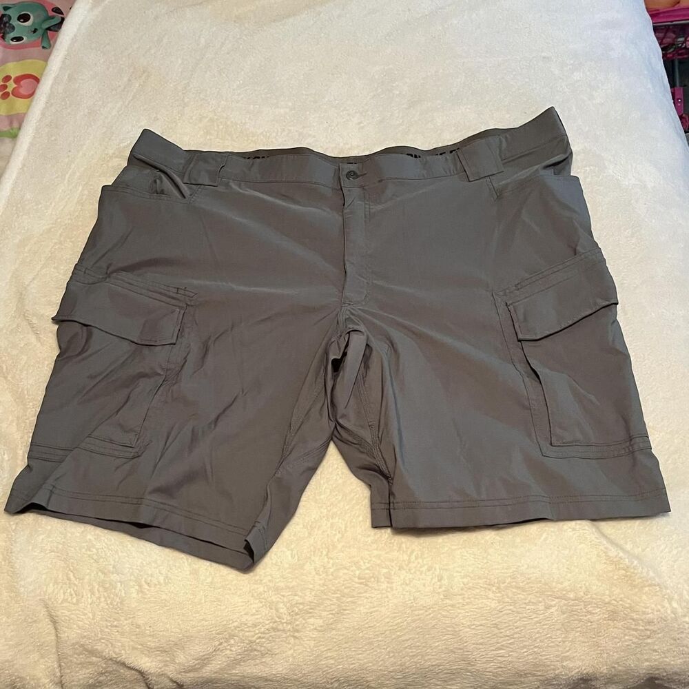 Duluth Trading Co. Cargo Shorts Mens Size 50 Gray Relaxed Fit Quick Dry Stretch